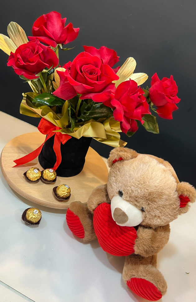 Aranjament floral "In Love" - Image 2